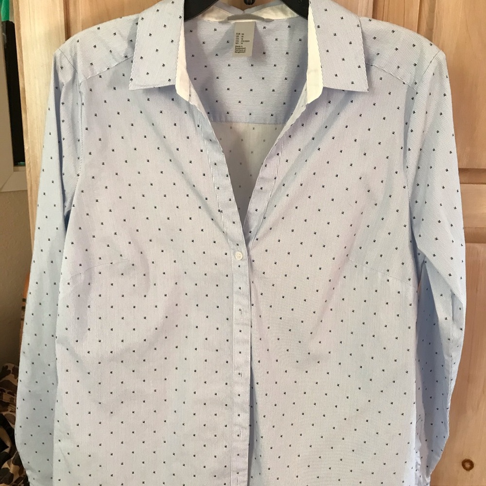 💥BUY 1 GET 1 FREE H&M Floral Dotted Button Blouse
